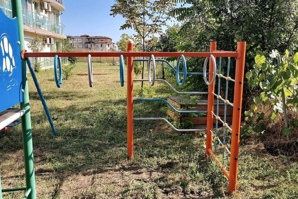 Уютен Апартамент Близо До Морето Igroeg Burgas City Exterior foto